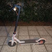 Monopattino Xiaomi Mi Electric Scooter 3