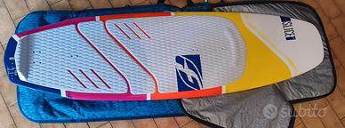 Tavola Kitesurf F-one SLICE 2018