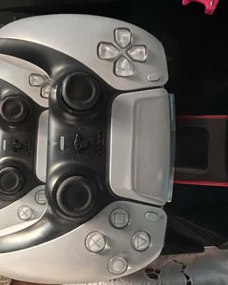 PlayStation 5 (PS5) Nera + 3 Controller DualSense 