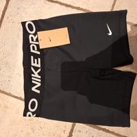 PANTALONCINO NIKE PRO NUOVO