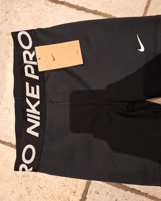PANTALONCINO NIKE PRO NUOVO