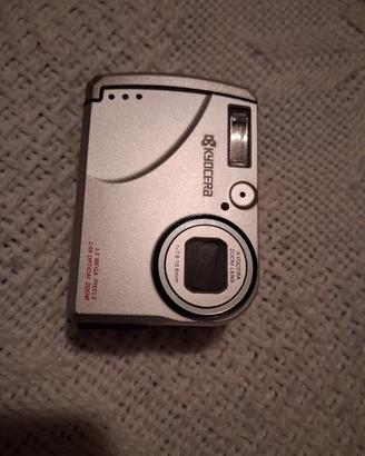 macchina fotografica Kyocera 
