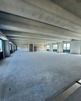 Immobile di 540 m² a Caserta