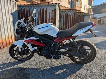 Triumph Street Triple - 2015