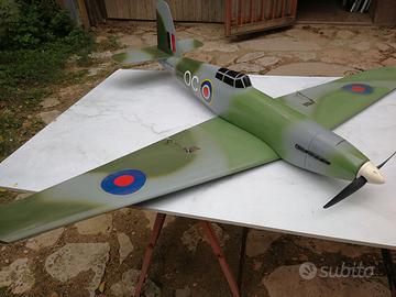 Aereo radiocomandato combat apertura alare 135