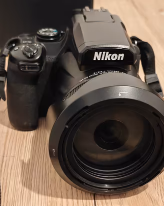 Nikon Coolpix P1100