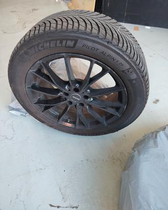 4 gomme complete di cerchio 