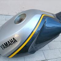 Yamaha FZ 750 serbatoio benzina 