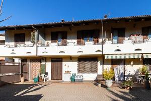 CASA SEMINDIPENDENTE A PIOSSASCO