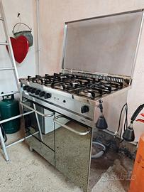 Cucina professionale Lofra 5 fuochi