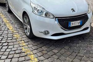 Peugeot 208 1.6 hdi