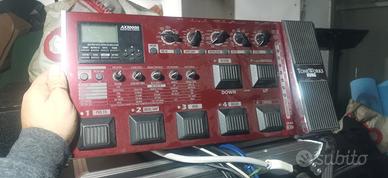 KORG AX3000B pedaliera multieffetto per basso