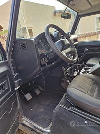 Land Rover defender 90 td4