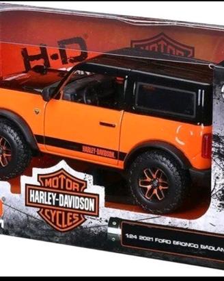MAISTO
FORD USA - BRONCO CUSTOM HARLEY DAVIDSON 