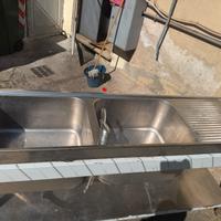 Lavandino in accaio inox