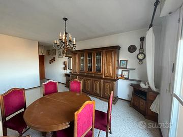 Ampio quadrilocale con terrazzo a Urbino