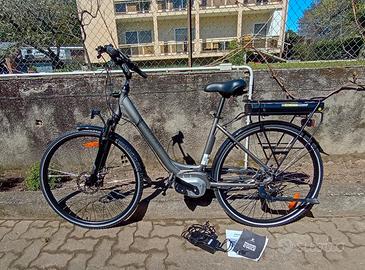 Bici elettrica Denver Scapper motore centrale 2025