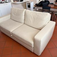 Divano 3 posti con meccanismo scorrevole