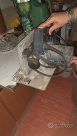 sega a disco circolare  bosch GKS 855