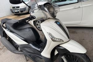 PIAGGIO BEVERLY 2016 CC300