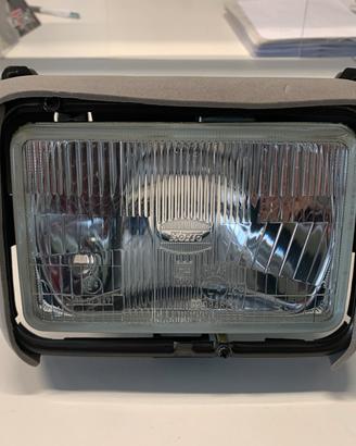 Faro anteriore completo di attacchi per Yamaha XT 