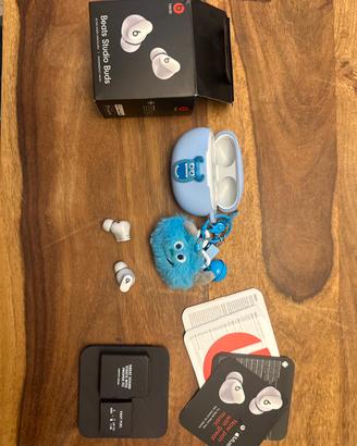 Beats studio buds white