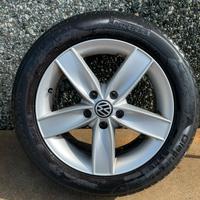 Cerchi in lega 16”  e  pneumatici 205/55/r16