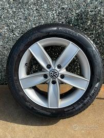 Cerchi in lega 16”  e  pneumatici 205/55/r16