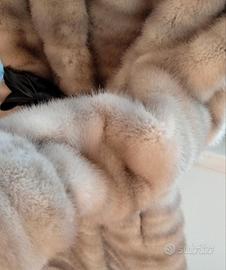 splendida pelliccia di visone grigio 