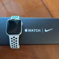 Apple Watch Nike GPS+Cellular pari al nuovo