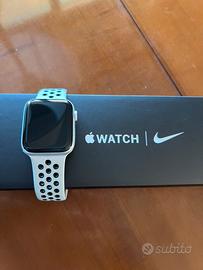 Apple Watch Nike GPS+Cellular pari al nuovo