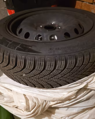 Gomme Invernali 175/65 R15+Cerchi Fiat Punto DOT24