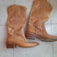 Stivali in pelle beige chiaro