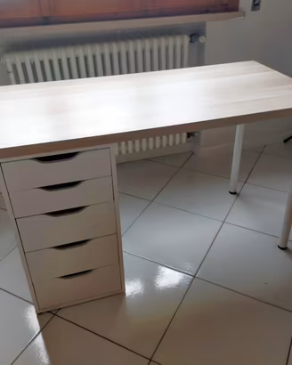 SCRIVANIA IKEA