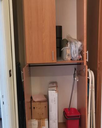 Armadio legno (già smontato)