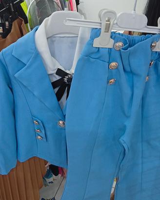 abbigliamento 900 pezzi  dai 9 mesi alla 16 anni