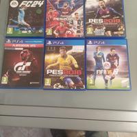 giochi PS4 più console e 2 joistck