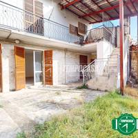 CASA SEMI-INDIPENDENTE CON GIARDINO!