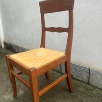 Sei sedie in legno con seduta in paglia