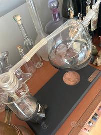 Alambicco in vetro per erbe