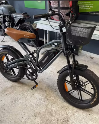 BICICLETTA ELETTRICA NUOVA