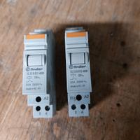 contattore 12 v 