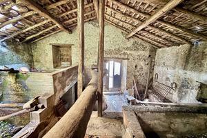 Palmento 50 mq (Via Gangemi-P.zza Marconi)