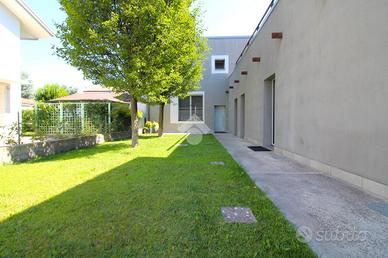 VILLA SINGOLA A ROLO