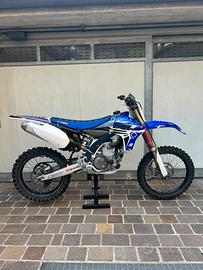 YAMAHA YZF 450 - CROSS