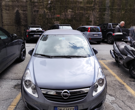 Opel corsa praticamente nuova, pochissimi km