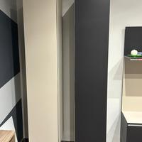 Libreria e colonne Pab B&B Italia