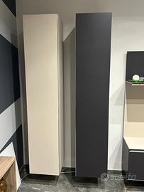 Libreria e colonne Pab B&B Italia