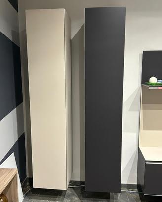 Libreria e colonne Pab B&B Italia