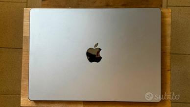 Macbook Pro M1 14”